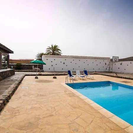 El Olivar Numama * Puerto del Rosario (Fuerteventura)